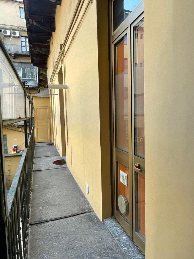 Centralissimo Appartamento Su Due Livelli 1 Torino Dış mekan fotoğraf